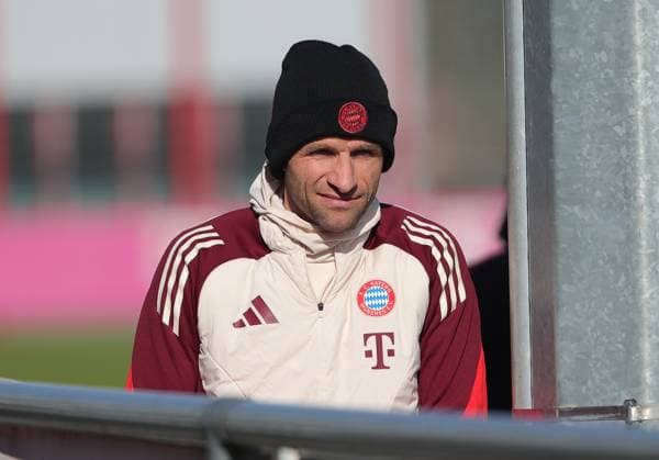 16.02.2025, CL. Abschlusstraining, Saebenerstrasse Muenchen,, Fussball, im Bild: Thomas Mueller (FC Bayern Muenchen)