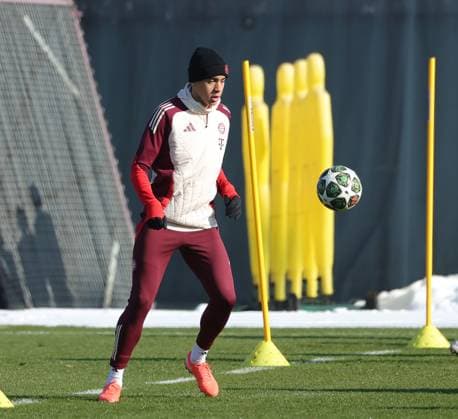 16.02.2025, CL. Abschlusstraining, Saebenerstrasse Muenchen,, Fussball, im Bild: Jamal Musiala (FC Bayern Muenchen)