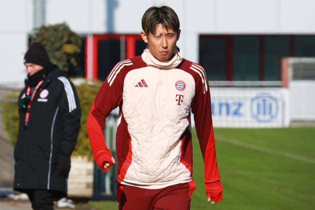21 Hiroki Ito, Portraet, Portrait, Fussball Abschlusstraining - FC Bayern München vor UEFA Champions League-Spiel vs. Celtic Glasgow 17.02.2025 Trainingsgelände, Säbenerstr. FOTO: Mladen Lackovic LakoPress