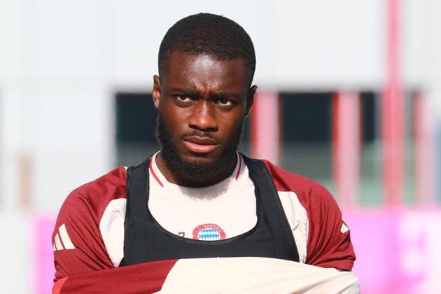 2 Dayot Upamecano, Portraet, Portrait, Fussball Abschlusstraining - FC Bayern München vor UEFA Champions League-Spiel vs. Celtic Glasgow 17.02.2025 Trainingsgelände, Säbenerstr. FOTO: Mladen Lackovic LakoPress