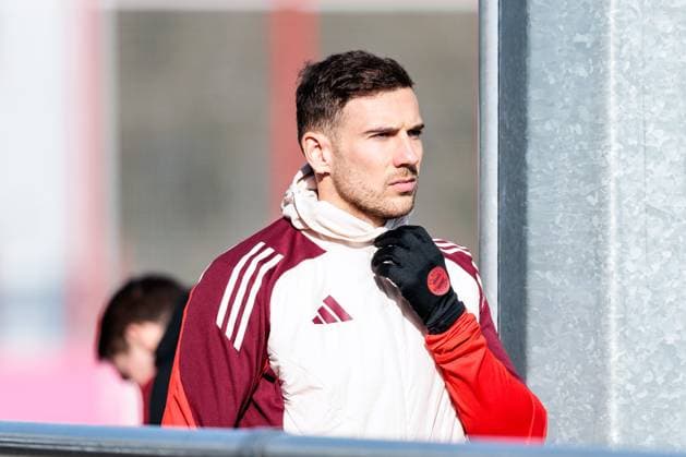 UEFA Champions League: Abschlusstraining FC Bayern München; 17.02.2025 Leon Goretzka (FC Bayern München, 8) auf dem Weg zum Training UEFA Champions League: Abschlusstraining FC Bayern München vor dem Spiel gegen Celtic FC, München, Trainingsgelände an der Säbenerstr am 17.02.2025 Copyright: xBEAUTIFULxSPORTS Wunderlx