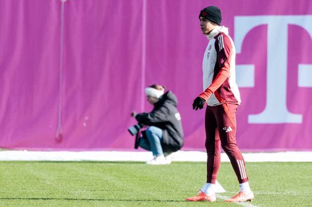 UEFA Champions League: Abschlusstraining FC Bayern München; 17.02.2025 Jamal Musiala (FC Bayern München, 42) im Training UEFA Champions League: Abschlusstraining FC Bayern München vor dem Spiel gegen Celtic FC, München, Trainingsgelände an der Säbenerstr am 17.02.2025 Copyright: xBEAUTIFULxSPORTS Wunderlx