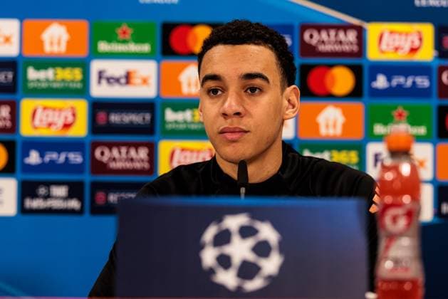 UEFA Champions League: Pressekonferenz FC Bayern München; 17.02.2025 Jamal Musiala (FC Bayern München, 42) UEFA Champions League: Pressekonferenz FC Bayern München vor dem Spiel gegen Celtic FC, München, Trainingsgelände an der Säbenerstr am 17.02.2025 Copyright: xBEAUTIFULxSPORTS Wunderlx