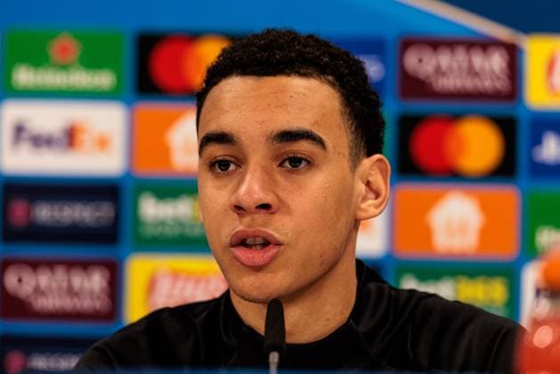 UEFA Champions League: Pressekonferenz FC Bayern München; 17.02.2025 Jamal Musiala (FC Bayern München, 42) UEFA Champions League: Pressekonferenz FC Bayern München vor dem Spiel gegen Celtic FC, München, Trainingsgelände an der Säbenerstr am 17.02.2025 Copyright: xBEAUTIFULxSPORTS Wunderlx