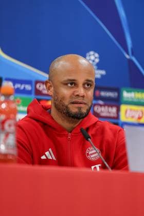 Vincent Kompany (FC Bayern Muenchen, Cheftrainer) bei der Pressekonferenz, GER, Internationale Pressekonferenz, FC Bayern Muenchen, Fussball, UEFA Champions League, Play-offs, Saison 2024 2025, 17.02.2025, GER, Internationale Pressekonferenz, FC Bayern Muenchen, Fussball, UEFA Champions League, Play-offs, Saison 2024 2025, 17.02.2025 Muenchen Copyright: xEibner-Pressefoto JennixMaulx EP_JML