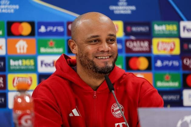 Vincent Kompany (FC Bayern Muenchen, Cheftrainer) bei der Pressekonferenz, lachend, GER, Internationale Pressekonferenz, FC Bayern Muenchen, Fussball, UEFA Champions League, Play-offs, Saison 2024 2025, 17.02.2025, GER, Internationale Pressekonferenz, FC Bayern Muenchen, Fussball, UEFA Champions League, Play-offs, Saison 2024 2025, 17.02.2025 Muenchen Copyright: xEibner-Pressefoto JennixMaulx EP_JML