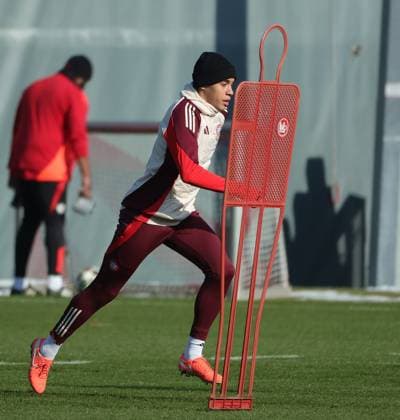 17.02.2025, CL. Abschlusstraining, Saebenerstrasse Muenchen,, Fussball, im Bild: Jamal Musiala (FC Bayern Muenchen)
