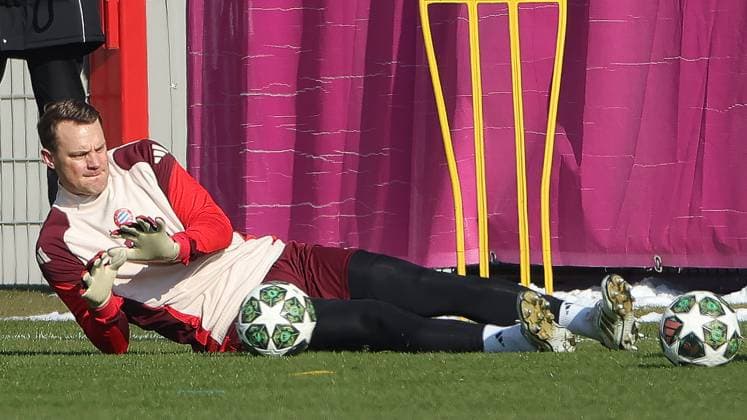 Sport Bilder des Tages 17.02.2025, CL. Abschlusstraining, Saebenerstrasse Muenchen,, Fussball, im Bild: Manuel Neuer (FC Bayern Muenchen)