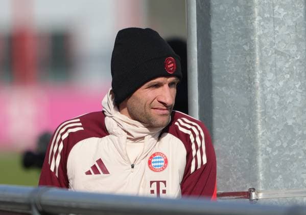 17.02.2025, CL. Abschlusstraining, Saebenerstrasse Muenchen,, Fussball, im Bild: Thomas Mueller (FC Bayern Muenchen)