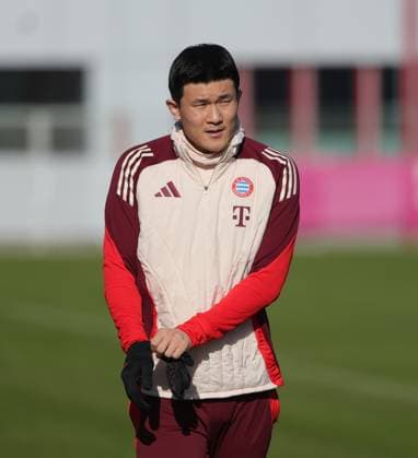17.02.2025, CL. Abschlusstraining, Saebenerstrasse Muenchen,, Fussball, im Bild: Min-Jae Kim (FC Bayern Muenchen)