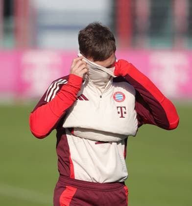 17.02.2025, CL. Abschlusstraining, Saebenerstrasse Muenchen,, Fussball, im Bild: Joshua Kimmich (FC Bayern Muenchen)