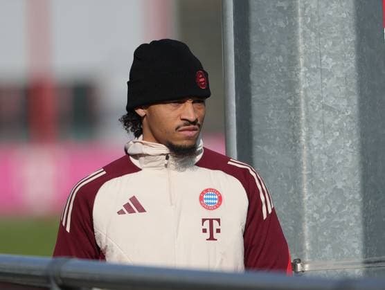 17.02.2025, CL. Abschlusstraining, Saebenerstrasse Muenchen,, Fussball, im Bild: Leroy Sane (FC Bayern Muenchen)