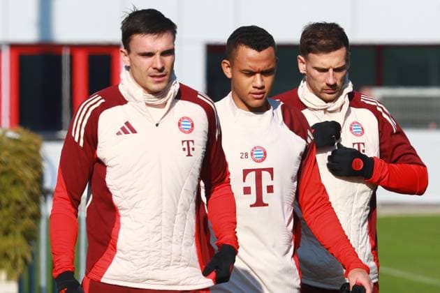 v.l. 16 Joao Palhinha, 28 Tarek Buchmann, 8 Leon Goretzka, Portraet, Portrait, Gruppe, Fussball Abschlusstraining - FC Bayern München vor UEFA Champions League-Spiel vs. Celtic Glasgow 17.02.2025 Trainingsgelände, Säbenerstr. FOTO: Mladen Lackovic LakoPress