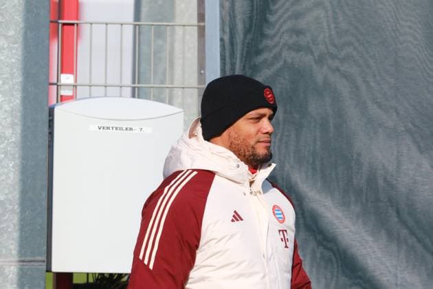Trainer Vincent Kompany, Portraet, Portrait, Fussball Abschlusstraining - FC Bayern München vor UEFA Champions League-Spiel vs. Celtic Glasgow 17.02.2025 Trainingsgelände, Säbenerstr. FOTO: Mladen Lackovic LakoPress