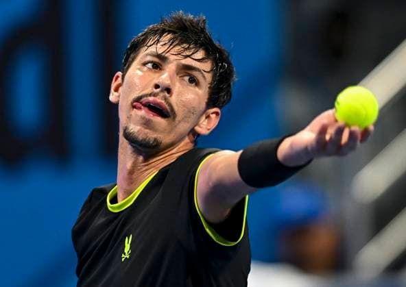 ATP, Tennis Herren QATAR EXXONMOBIL OPEN ROUND OF 32 Alexei Popyrin of Australia competes in her round of 32 match against Jack Draper of Great Britain during the ATP Qatar ExxonMobil Open 2025 tennis tournament at the Khalifa International Tennis Complex in Doha, Qatar, on February 17, 2025. DOHA Qatar Copyright: xNOUSHADx