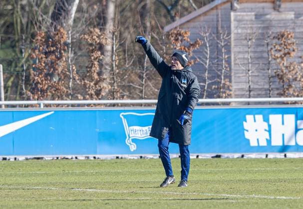 Fussball, Herren, Saison 2024 25, 2. Bundesliga, Hertha BSC, Training, Trainer Stefan Leitl (Hertha BSC), 18.02. 2025,