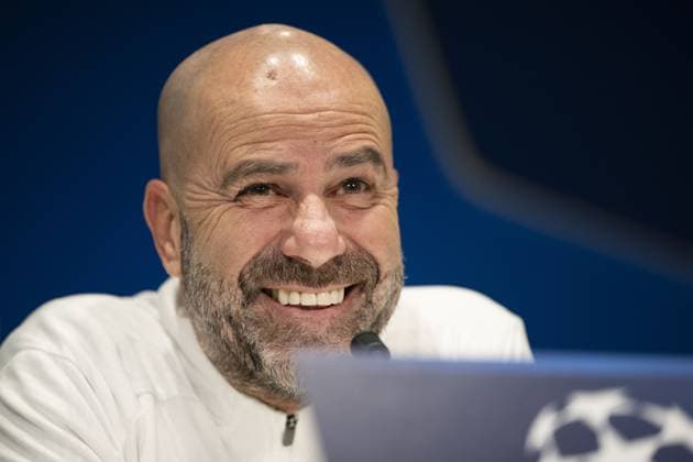 EINDHOVEN - PSV coach Peter Bosz during the press conference, PK, Pressekonferenz at the Philips Stadium ahead of the Champions League match against Juventus. ANP OLAF CRACK xVIxANPxSportx xxANPxIVx 520292773 originalFilename: 520292773.jpg