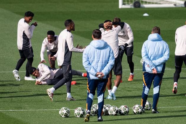 UEFA Champions League 2024 25 League Knockout Play-off Second Leg: Real Madrid Training Session and press conference, PK, Pressekonferenz Real Madrid players (from L to R) Endrick Felipe Moreira de Sousa, Vinicius Junior, Kylian Mbappe, David Alaba seen training during the UEFA Champions League 2024 25 League Knockout Play-off Second Leg Training And Press Conference at Ciudad Real Madrid on February 18, 2025 in Madrid, Spain. Valdebebas Ciudad Real Madrid Madrid Spain Copyright: xAlbertoxGardinx AGardin_20250218_Real_Madrid_Training_Press_0141