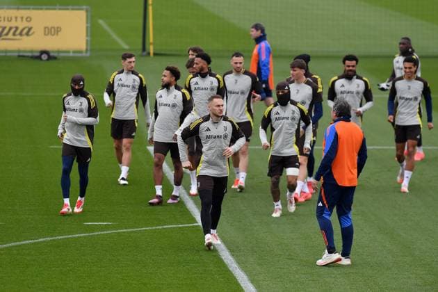 Teun Koopmeiners of Juventus FC during the 2024 2025 Champions League training at JTC Continassa on February 18, 2025 in Turin, Italy - ph Giuliano Marchisciano  Copyright: xGiulianoxMarchisciano IPAxSportx xipa-agency.netx xx IPA_54247872 IPA_Agency_IPA54247872