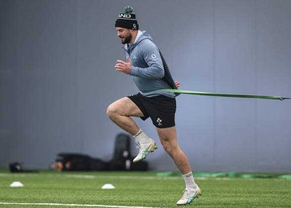 Sport Themen der Woche KW08 Sport Bilder des Tages Ireland Rugby Squad Training, IRFU High Performance Centre, Dublin 18 2 2025 Robbie Henshaw Robbie Henshaw 18 2 2025  Copyright: x INPHO BenxBradyx 0G8A4211