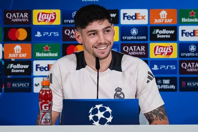 UEFA Champions League 2024 25 League Knockout Play-off Second Leg: Real Madrid Training Session and press conference, PK, Pressekonferenz Federico Valverde of Real Madrid CF seen speaking during the UEFA Champions League 2024 25 League Knockout Play-off Second Leg Training And Press Conference at Ciudad Real Madrid on February 18, 2025 in Madrid, Spain. Valdebebas Ciudad Real Madrid Madrid Spain Copyright: xAlbertoxGardinx AGardin_20250218_Real_Madrid_Training_Press_0294