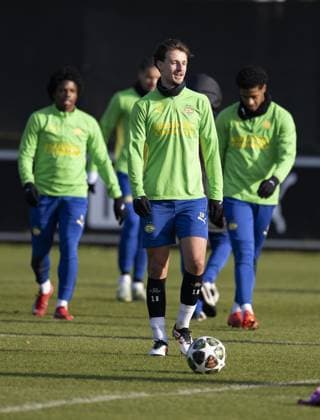 EINDHOVEN - Olivier Boscagli of PSV during training at training complex De Herdgang ahead of the Champions League match against Juventus. ANP OLAF CRACK xVIxANPxSportx xxANPxIVx 520303149 originalFilename: 520303149.jpg