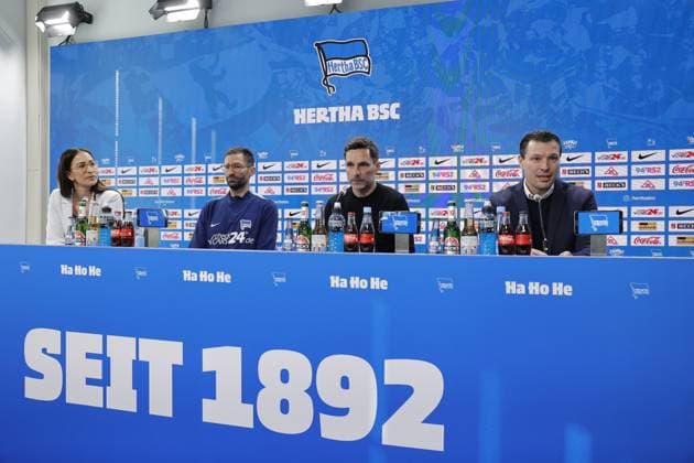Vera Krings, Pressesprecherin, Andre Mijatovic, Co-Trainer , Cheftrainer Stefan Leitl, Sportdirektor Benjamin Weber, Deutschland, Berlin, Sportpark, GER, 2.FBL, Hertha BSC, Saison 2024 25, Pressekonferenz mit dem neuen Cheftrainer Stefan Leitl und Sportdirektor Benjamin Weber