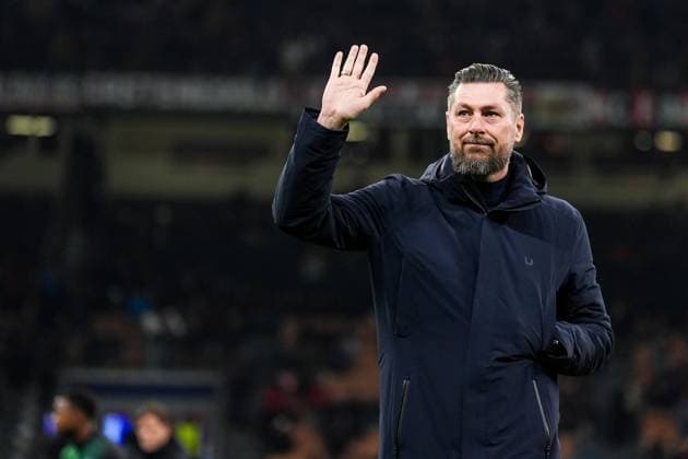UEFA Champions League: AC Milan v Feyenoord Milan - Feyenoord coach Pascal Bosschaart during the 2nd leg of the knockout phase play-offs of new format of the Champions League 2024 2025. The match is set between AC Milan and Feyenoord at Giuseppe Meazza San Siro on 18 February 2025 in Milan, Italy. Copyright: xTomxBodex