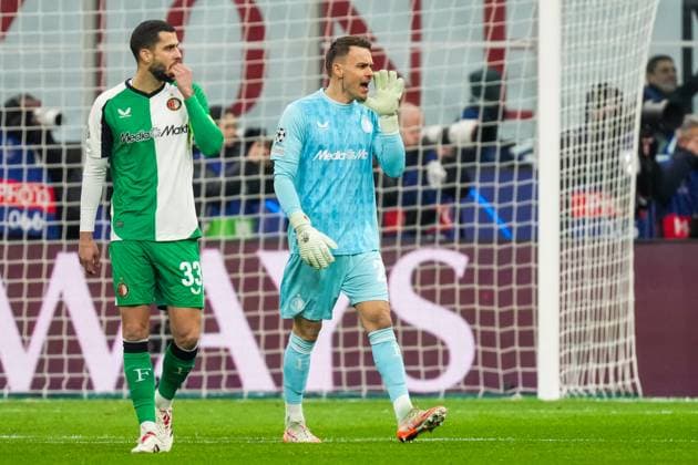 UEFA Champions League: AC Milan v Feyenoord Milan - David Hancko of Feyenoord, Feyenoord keeper Timon Wellenreuther during the 2nd leg of the knockout phase play-offs of new format of the Champions League 2024 2025. The match is set between AC Milan and Feyenoord at Giuseppe Meazza San Siro on 18 February 2025 in Milan, Italy. Copyright: xYannickxVerhoevenx