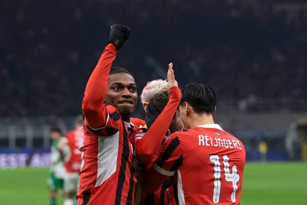Milan, Italy, 18th February 2025. Santiago Gimenez of AC Milan celebrates with team mates after scoring to give the side a 1-0 lead during the UEFA Champions League, Play Off 2nd Leg match at Giuseppe Meazza, Milan. Picture credit should read: Jonathan Moscrop Sportimage EDITORIAL USE ONLY. No use with unauthorised audio, video, data, fixture lists, club league logos or live services. Online in-match use limited to 120 images, no video emulation. No use in betting, games or single club league player publications. SPI_016_JM_MILAN_FEYENOORD_UCL_ SPI-3687-0016