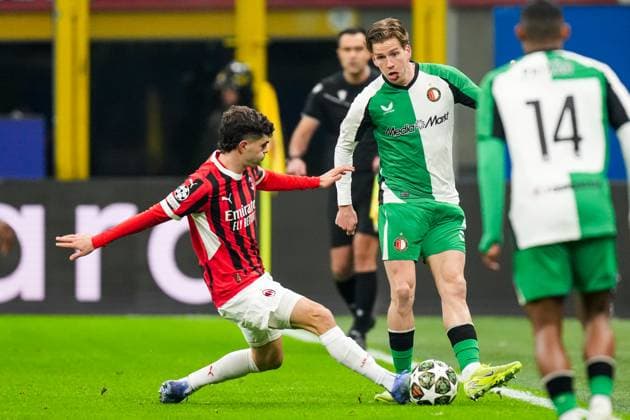 UEFA Champions League: AC Milan v Feyenoord Milan - Gijs Smal of Feyenoord during the 2nd leg of the knockout phase play-offs of new format of the Champions League 2024 2025. The match is set between AC Milan and Feyenoord at Giuseppe Meazza San Siro on 18 February 2025 in Milan, Italy. Copyright: xYannickxVerhoevenx