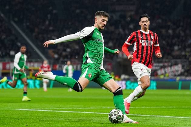 UEFA Champions League: AC Milan v Feyenoord Milan - Jakub Moder of Feyenoord during the 2nd leg of the knockout phase play-offs of new format of the Champions League 2024 2025. The match is set between AC Milan and Feyenoord at Giuseppe Meazza San Siro on 18 February 2025 in Milan, Italy. Copyright: xTomxBodex