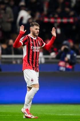 AC Milan v Feyenoord - UEFA Champions League Santiago Gimenez of AC Milan reacts after scoring a goal during the UEFA Champions League 2024 25 knockout phase play-off second leg football match between AC Milan and Feyenoord. Milan Italy Copyright: xNicolòxCampox