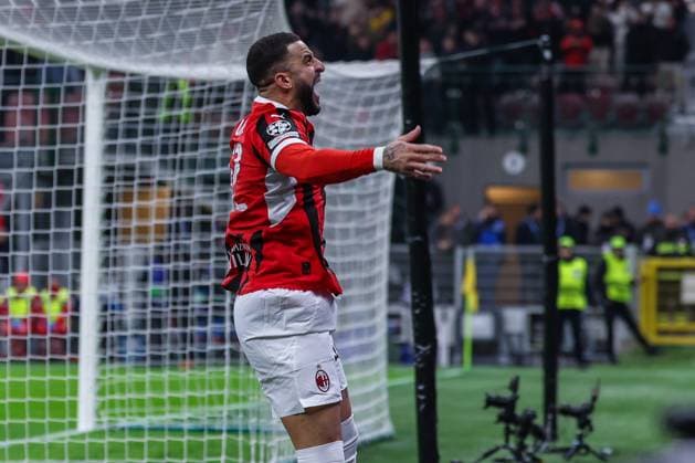 AC Milan vs Feyenoord Rotterdam - UEFA Champions League 2024 25 Knockout phase play-offs 2nd leg - 18 02 2025 Kyle Andrew Walker of AC Milan celebrates during UEFA Champions League 2024 25 Knockout phase play-offs 2nd leg football match between AC Milan and Feyenoord Rotterdam at San Siro Stadium Copyright: xBEAUTIFULxSPORTS Carabellix