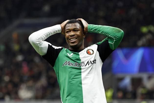 MILAN - Zepiqueno Redmond of Feyenoord balks during the UEFA Champions League playoff match between AC Milan and Feyenoord at the San Siro Stadium on Feb. 18, 2025 in Milan, Italy. ANP MAURICE VAN STEEN UEFA Champions League 2024 25 League Knockout Play-off Second Leg 2024 25 xVIxANPxSportx xxANPxIVx 520315275 originalFilename: 520315275.jpg