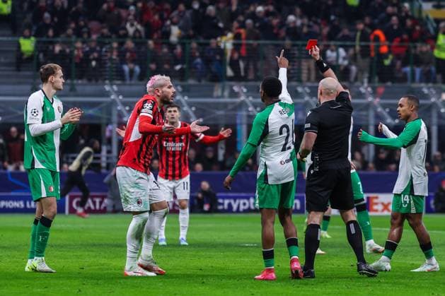 Theo Hernandez of AC Milan red card during UEFA Champions League 2024 25 Knockout phase play-offs 2nd leg football match between AC Milan and Feyenoord Rotterdam at San Siro Stadium  Copyright: xFabrizioxCarabelli IPAxSportx xipa-agency.netx xx IPA_54260673 IPA_Agency_IPA54260673
