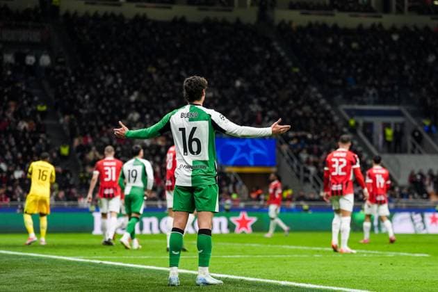 UEFA Champions League: AC Milan v Feyenoord Milan - Hugo Bueno of Feyenoord during the 2nd leg of the knockout phase play-offs of new format of the Champions League 2024 2025. The match is set between AC Milan and Feyenoord at Giuseppe Meazza San Siro on 18 February 2025 in Milan, Italy. Copyright: xTomxBodex