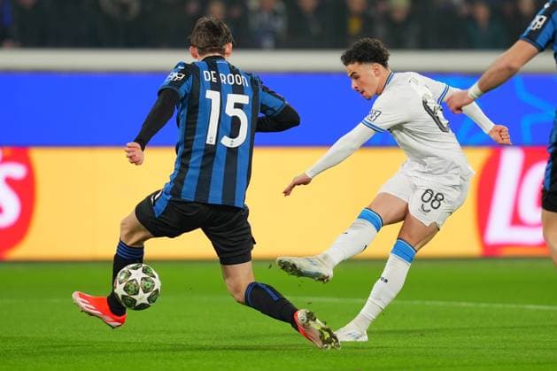 BruggeÕs Chemsdine Talbi scores goal 0-1 during the Uefa Champions League soccer match between Atalanta BC and Club Brugge at Gewiss Stadium in Bergamo, north Italy - Tuesday , February 18 , 2025. - Soccer .  Copyright: xSpada LaPressex