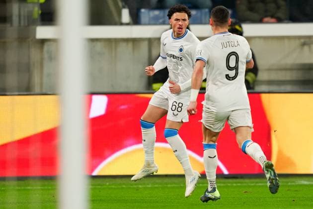 BruggeÕs Chemsdine Talbi celebrates after scoring 0-1 during the Uefa Champions League soccer match between Atalanta BC and Club Brugge at Gewiss Stadium in Bergamo, north Italy - Tuesday , February 18 , 2025. - Soccer .  Copyright: xSpada LaPressex