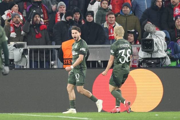 Torjubel von Nicolas Kuehn 10 (Celtic Glasgow) zum 0:1, FC Bayern Muenchen vs. Celtic Glasgow, Fussball, Champions League, Play offs, Rueckspiel, 18.02.2025 Muenchen Bayern Deutschland