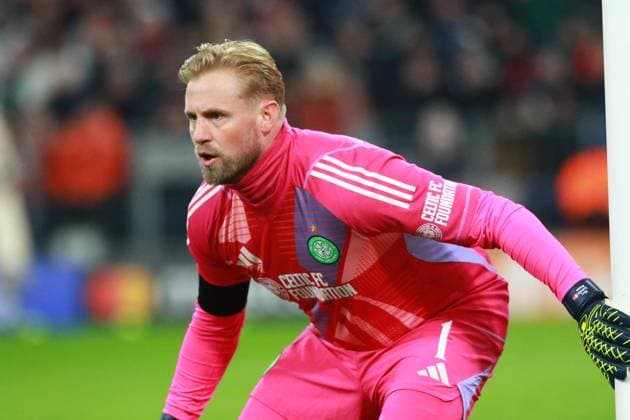 1 Kasper Schmeichel (Celtic) Portraet, Portrait, Gestik, gestikuliert Fussball FC Bayern München - Celtic Glasgow UEFA Champions League 18.02.2025 Allianz Arena FOTO: Mladen Lackovic LakoPress