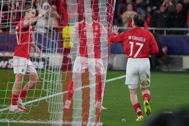 February 18, 2025, Lisbon, Portugal: Andreas Schjelderup of SL Benfica (L), Vangelis Pavlidis of SL Benfica (C) and Kerem Aktuerkoglu of SL Benfica (R) celebrate a goal during the UEFA Champions League 2024 25 Knockout phase play-offs 2nd leg between SL Benfica and AS Monaco FC at Estadio da Luz. Final score: SL Benfica 3:3 AS Monaco FC Lisbon Portugal - ZUMAs197 20250218_aaa_s197_119 Copyright: xBrunoxdexCarvalhox