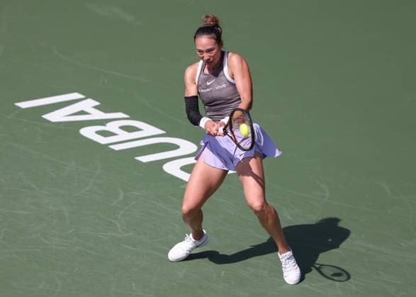 Qinwen Zheng (CHN), Dubai Duty Free Tennis Championships, Dubai, U.A.E. Copyright: xJuergenxHasenkopfx