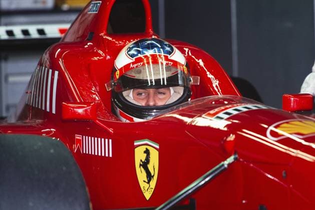 Formel 1 Weltmeister Michael Schumacher sitzt im Cockpit seines Ferrari F310, Großer Preis von Deutschland auf dem Hockenheimring am 28. Juli 1996 Formula 1 world champion Michael Schumacher sits in the cockpit of his Ferrari F310, German Grand Prix at the Hockenheimring on 28 July 1996 Copyright: imageBROKER malafo hn iblmsl12527335.jpg Bitte beachten Sie die gesetzlichen Bestimmungen des deutschen Urheberrechtes hinsichtlich der Namensnennung des Fotografen im direkten Umfeld der Veröffentlichung Formel 1 Weltmeister Michael Schumacher sitzt im Cockpit seines Ferrari F310, Großer Preis von Deutschland auf dem Hocke imago images 0801249952