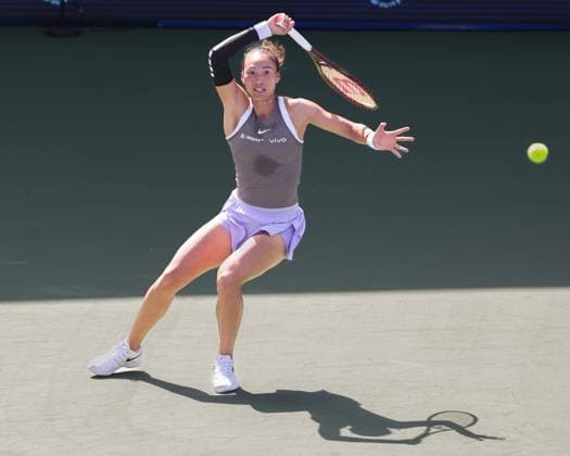 Qinwen Zheng (CHN), Dubai Duty Free Tennis Championships, Dubai, U.A.E. Copyright: xJuergenxHasenkopfx