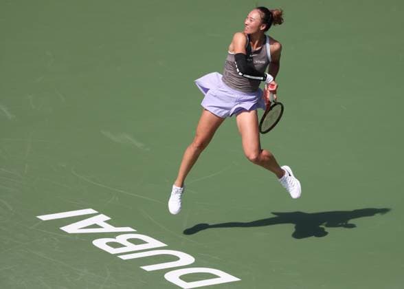 Qinwen Zheng (CHN), Dubai Duty Free Tennis Championships, Dubai, U.A.E. Copyright: xJuergenxHasenkopfx