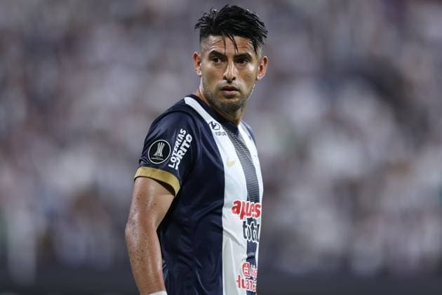 PER: Alianza Lima v Fluminense FC. CONMEBOL Libertadores Cup, Round 2. Carlos Zambrano of Alianza Lima during the CONMEBOL Libertadores Cup, match, Round 2, between Alianza Lima and Boca Juniors played at Alejandro Villanueva Melcochita stadium on February 18, 2024 in Lima, Peru. Copyright: xMiguelxMarrufox xPRESSINPHOTOx MM_240219_132