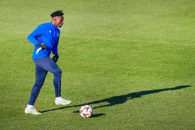 Plzen player Prince Adu attends a training session within a media programme prior to the UEFA Europa League, 2nd round match: FC Viktoria Plzen vs Ferencvaros Budapest, in Pilsen, Czech Republic, on February 19, 2025. (CTKxPhoto MiroslavxChaloupka) CTKPhotoP2025021905509  CTKPhotoP2025021905509