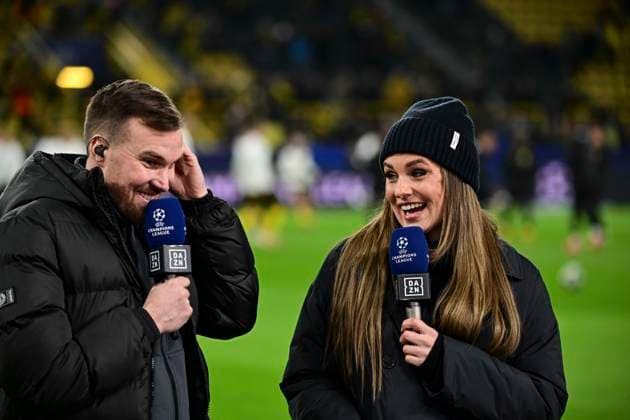 Sport Themen der Woche KW08 Sport Bilder des Tages Laura Wontorra und Kevin Grosskreutz, Borussia Dortmund vs. Sporting Clube de Portugal Lissabon , Fussball, Champions League, Playoffs, 19.02.2025 Dortmund Nordrhein-Westfalen Deutschland *** Laura Wontorra and Kevin Grosskreutz, Borussia Dortmund vs Sporting Clube de Portugal Lisbon , Football, Champions League, Playoffs, 19 02 2025 Dortmund Nordrhein Westfalen Germany Copyright: xkolbert-press MarcxNiemeyerx