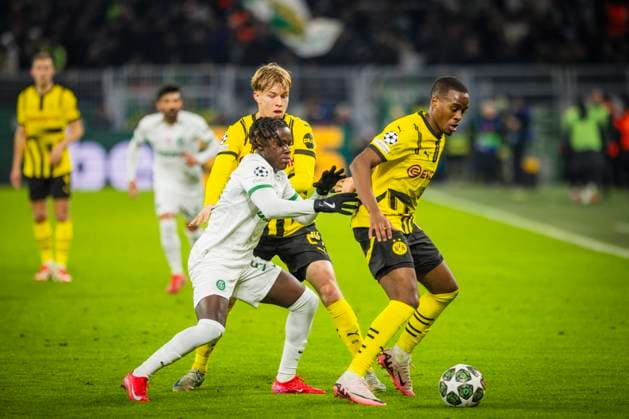 Dortmund, Germany. 19th Feb 2025. Geovany Quenda (SP) Jamie Gittens (BvB) Borussia Dortmund - Sporting Lisbon Borussia Dortmund - Sporting Lissabon 19.02.2025